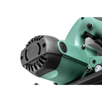 Пила циркулярная Hammer CRP1800/210 Пила циркулярная Hammer CRP1800/210