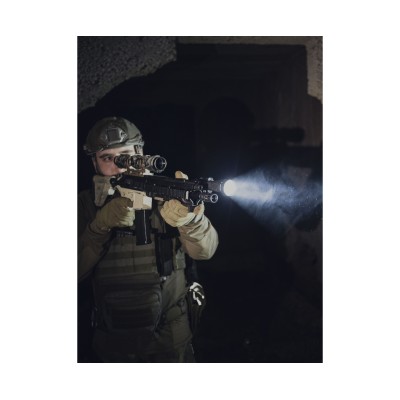 Фонарь Armytek Predator Pro Magnet USB Теплый Фонарь Armytek Predator Pro Magnet USB Теплый