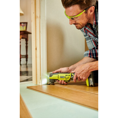 ONE + / Многофункциональный инструмент RYOBI R18MT3-0 (без батареи) ONE + / Многофункциональный инструмент RYOBI R18MT3-0 (без батареи)