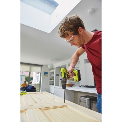 ONE + / Ударная дрель-шуруповерт RYOBI R18PD31-225S ONE + / Ударная дрель-шуруповерт RYOBI R18PD31-225S