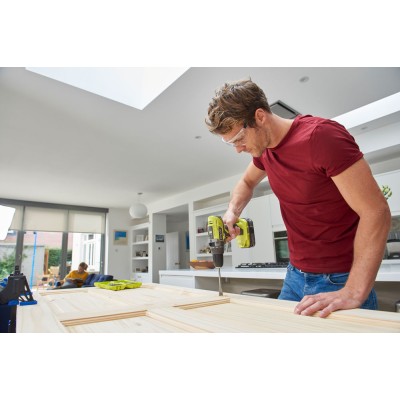 ONE + / Ударная дрель-шуруповерт RYOBI R18PD3-215S ONE + / Ударная дрель-шуруповерт RYOBI R18PD3-215S