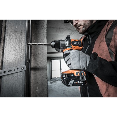 Дрель-шуруповерт аккумуляторная AEG BS18C3BL-402C Дрель-шуруповерт аккумуляторная AEG BS18C3BL-402C
