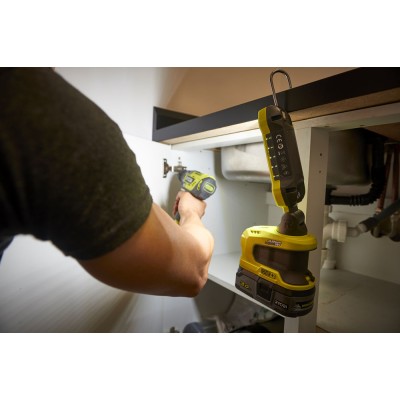 ONE + / Фонарь RYOBI R18ALP-0 (без батареи) ONE + / Фонарь RYOBI R18ALP-0 (без батареи)
