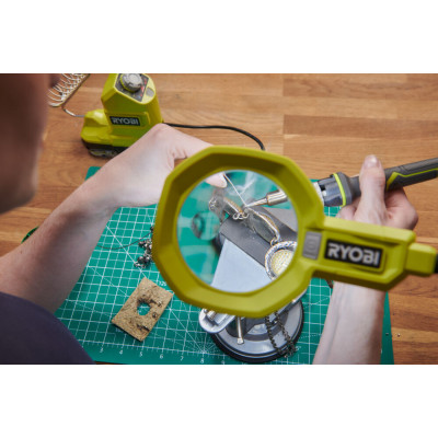 ONE + / Фонарь с увеличительной линзой RYOBI RML18-0 (без батареи) ONE + / Фонарь с увеличительной линзой RYOBI RML18-0 (без батареи)