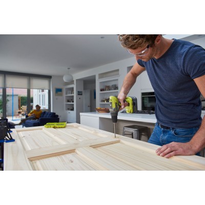ONE + / Дрель-шуруповерт RYOBI R18DD3-252S ONE + / Дрель-шуруповерт RYOBI R18DD3-252S