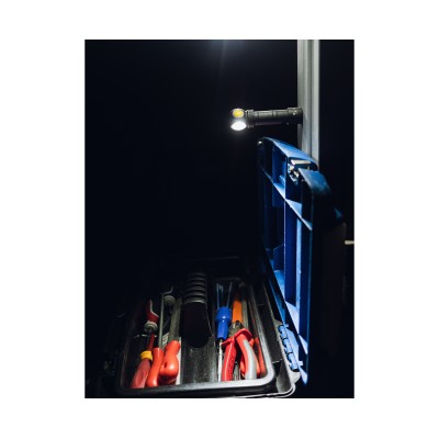 Фонарь Armytek Wizard C2 Magnet USB Теплый Фонарь Armytek Wizard C2 Magnet USB Теплый