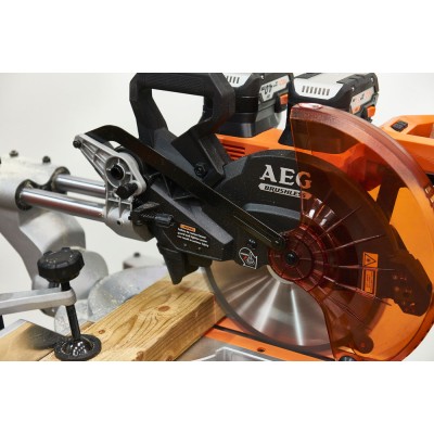 Пила торцовочная AEG BPS 18-254 BL (без батареи) Пила торцовочная AEG BPS 18-254 BL (без батареи)