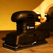 Виброшлифмашина DEKO DKS250