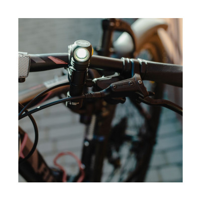 Фонарь Armytek Wizard C2 Pro Magnet USB Теплый Фонарь Armytek Wizard C2 Pro Magnet USB Теплый