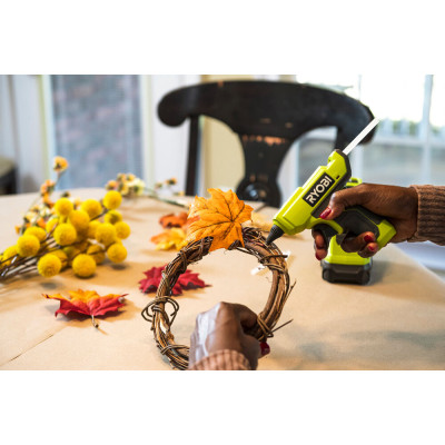 ONE + / Термоклеевой пистолет RYOBI RGLM18-0 (без батареи) ONE + / Термоклеевой пистолет RYOBI RGLM18-0 (без батареи)