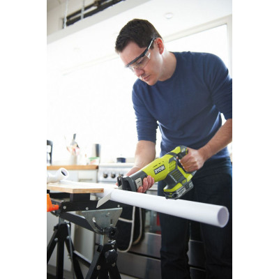 ONE + / Пила сабельная RYOBI RRS1801M (без батареи) ONE + / Пила сабельная RYOBI RRS1801M (без батареи)
