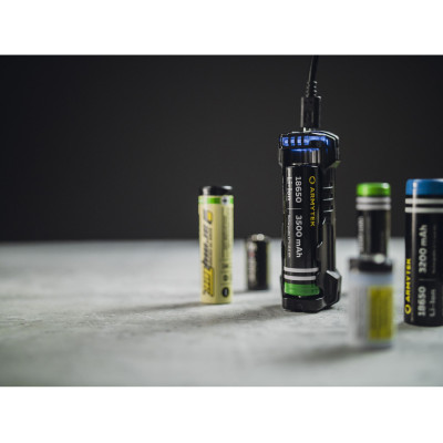 Зарядное устройство Armytek Handy C1 VE Зарядное устройство Armytek Handy C1 VE