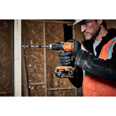 Дрель-шуруповерт аккумуляторная AEG BS18G4-202C Дрель-шуруповерт аккумуляторная AEG BS18G4-202C