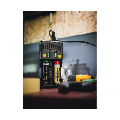 Зарядное устройство Armytek Uni C2 Plug Type C Зарядное устройство Armytek Uni C2 Plug Type C