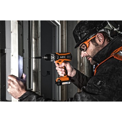 Дрель-шуруповерт ударная AEG BSB12G3LI-202C Дрель-шуруповерт ударная AEG BSB12G3LI-202C