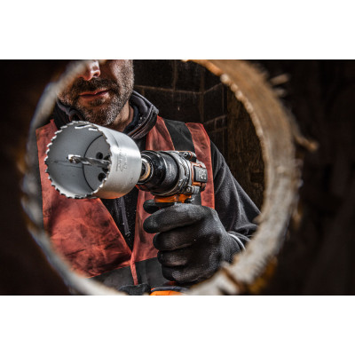 Дрель-шуруповерт аккумуляторная AEG BS18SBL-202C Дрель-шуруповерт аккумуляторная AEG BS18SBL-202C