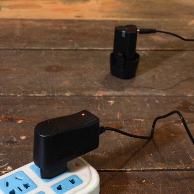 Зарядное устройство DEKO DC12V Зарядное устройство DEKO DC12V