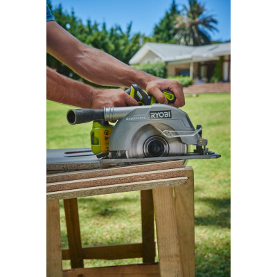 ONE + / Пила циркулярная RYOBI R18CS7-0 (CSBL-0) (без батареи) ONE + / Пила циркулярная RYOBI R18CS7-0 (CSBL-0) (без батареи)