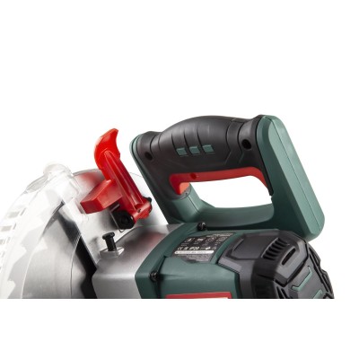 Пила торцовочная (стусло) Hammer Flex STL1800/255 1800Вт 5000об/мин круг 255мм гл. пропила 70мм Пила торцовочная (стусло) Hammer Flex STL1800/255 1800Вт 5000об/мин круг 255мм гл. пропила 70мм