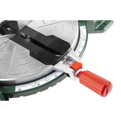 Пила торцовочная (стусло) Hammer Flex STL1800/255 1800Вт 5000об/мин круг 255мм гл. пропила 70мм Пила торцовочная (стусло) Hammer Flex STL1800/255 1800Вт 5000об/мин круг 255мм гл. пропила 70мм
