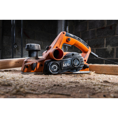 Рубанок AEG PL700 Рубанок AEG PL700