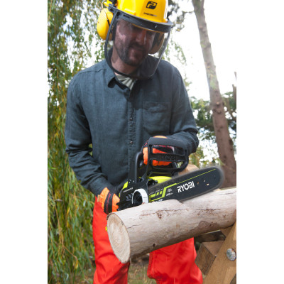 ONE + / Пила цепная RYOBI OCS1830 (без батареи) ONE + / Пила цепная RYOBI OCS1830 (без батареи)