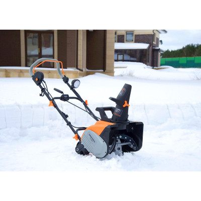 Снегоуборщик электрический DAEWOO DAST 2600E Снегоуборщик электрический DAEWOO DAST 2600E