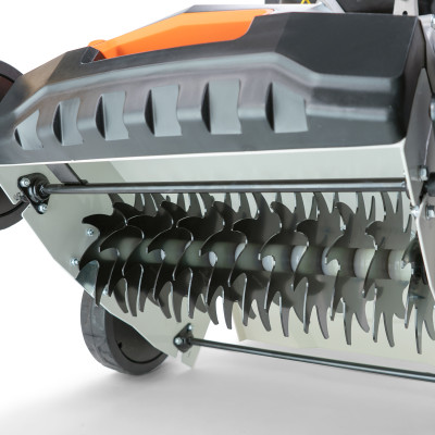 Аэратор-скарификатор бензиновый DeWORKS A 4000 Аэратор-скарификатор бензиновый DeWORKS A 4000